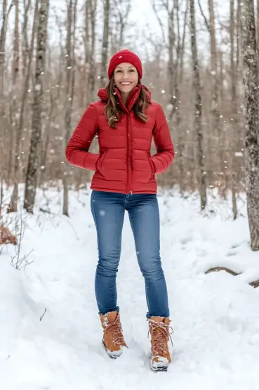 red puffer jacket outfit